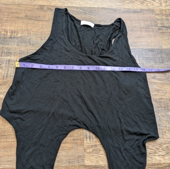Aritzia Babaton Jeronimo Tank top - Picture 8 of 9